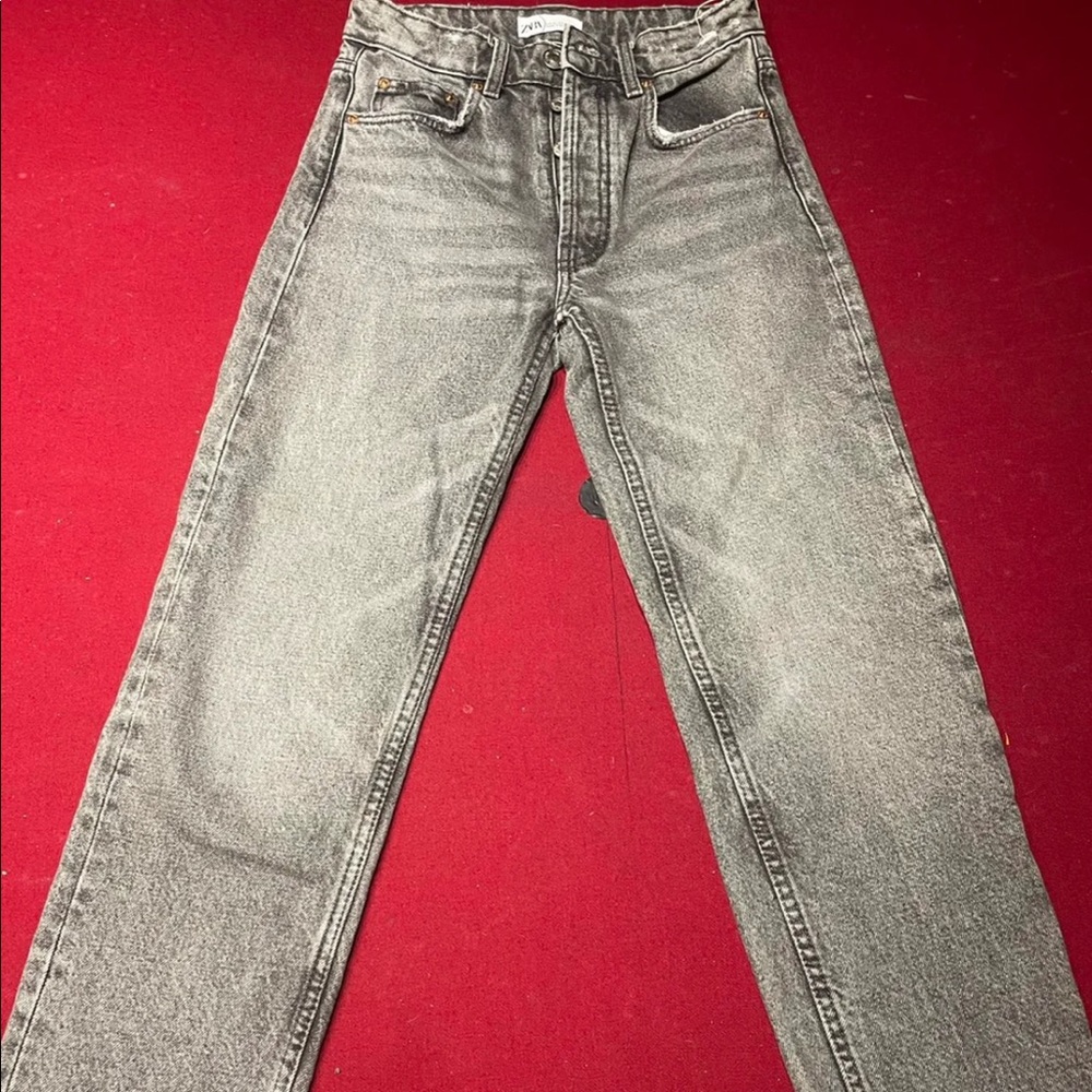 Zara cut off straight Jean